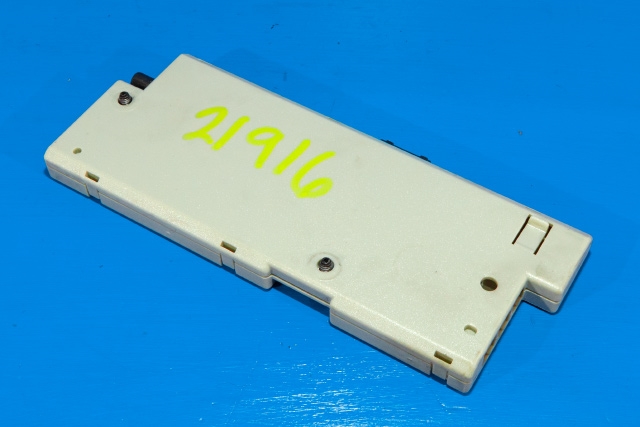 Antenne forsterker til BMW 5-Serie 2010-2017 (F10/F11) (F10/F11) (BMW|9 267 085|)
