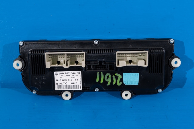Varmeapparat betjening til VW Passat 2011-2015 (B7) (B7) (VAG|5K0 907 044 ES|)
