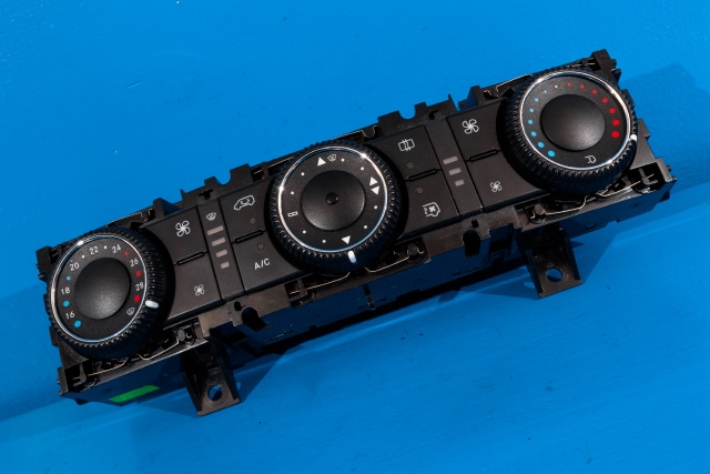 Varmeapparat betjening til Mercedes Sprinter 2006-2013 (Fase 1) (906) (906) (HELLA|5HB 009 012-09|)