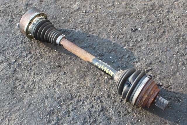 Drivaksel venstre foran, diesel/manuell til VW Golf VI, 2008-2012 (VAG|1K0 407 271 CP)