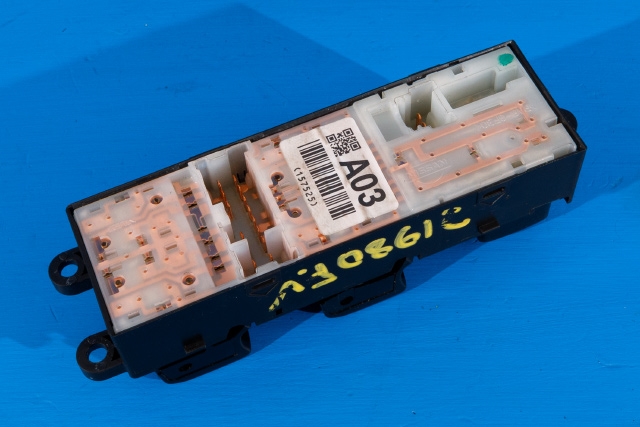Bryter ruteheis førerdørspanel til Subaru Outback 2009-2014 (Type IV)
