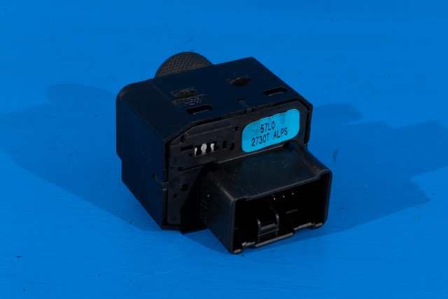 Bryter speil til Suzuki Swift 2011-2017 (SUZUKI|2730T-57L0|)