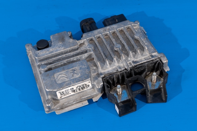 Styreenhet start/stopp til Peugeot 208 2012-2019 (Type I)  (PEUGEOT|98 108582 80|)