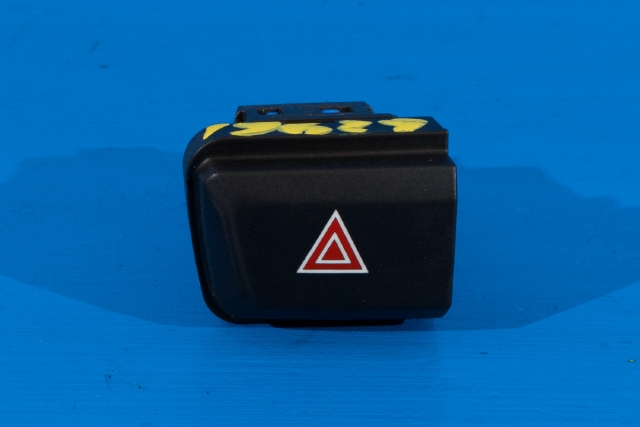 Bryter nødblink til Peugeot 208, 2012-2019 (Type I) (PEUGEOT|96 750916 ZD)