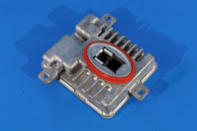 Styreenhet xenon/ballast til BMW 5-Serie, 2010-2017 (F10/F11) (F10/F11) (BMW|7 237 647)