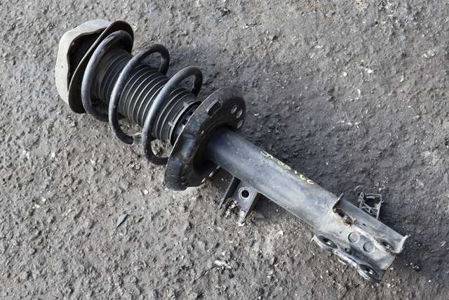 Fjærbein venstre foran til Mercedes B-Klasse, electric drive, 2014-2018 (W242) (W242)