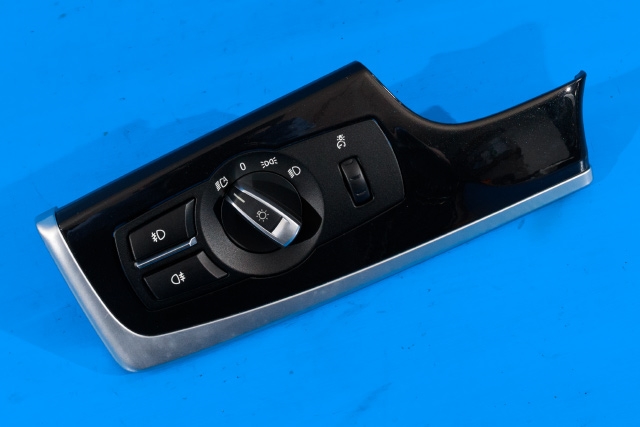 Bryter lys til BMW 5-Serie, 2010-2017 (F10/F11) (F10/F11) (BMW|9 192 744)