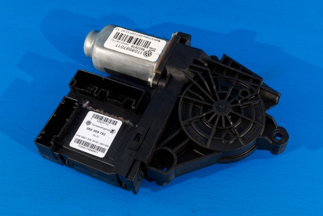 Ruteheis, kun motor, venstre foran til Škoda Octavia, 2009-2013 (Type II, Fase 2) (VAG|1T0 959 701 T)