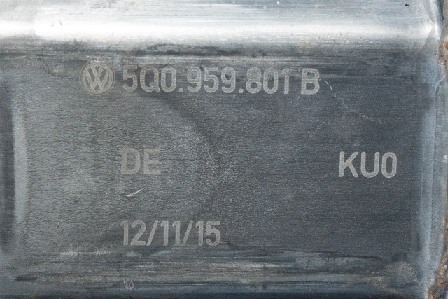 Ruteheis høyre foran til Audi A3 2012-2016 (Type III, Fase 1)  (BOSCH|0 130 822 717|5Q0 959 801 B|)