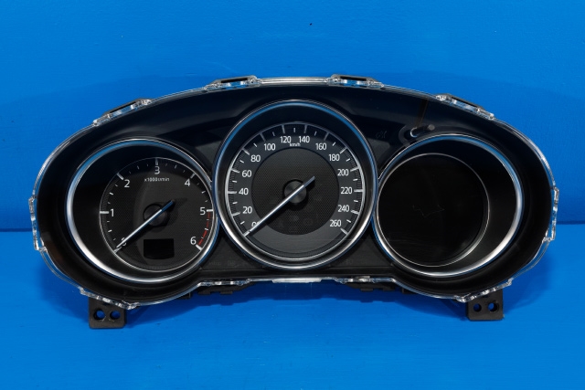 Instrumentpanel til Mazda 6, 2015-2018 (Type III, Fase 2)  