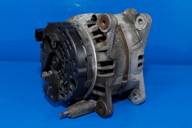 Dynamo til Audi A1 2010-2014 (Type I, Fase 1)  (BOSCH|0 124 525 200|03C 903 025 F. 14 VOLT - 140 AMP|)