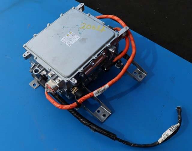 Batterilader (OBC - On Board Charger) til Mitsubishi Outlander 2015-->> (Type III, Fase 2)  (MITSUBISHI|W005T70272|)