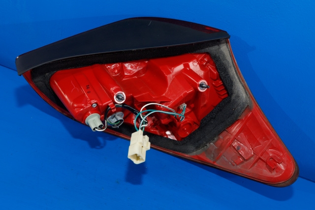Baklykt venstre til Toyota RAV4 2006-2009 (Type III, Fase 1)