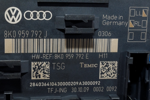 Styreenhet dør høyre foran til Audi A4 2007-2014 (Type IV) (B8) (B8) (VAG|8K0 959 792 J|)