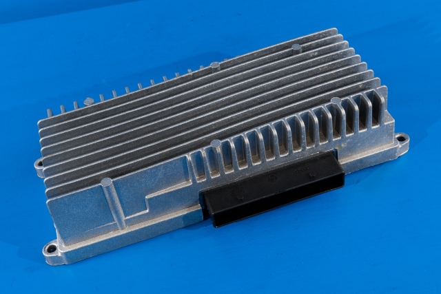 Bilstereo forsterker til Audi A4 2007-2014 (Type IV) (B8) (B8) (VAG|8R0 035 223 F|)