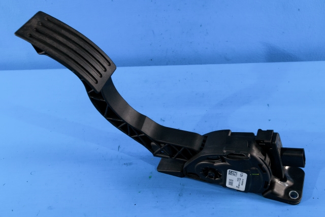 Pedal gass til Volvo V40, 2012-2019  (HELLA|6PV 010 368-22)
