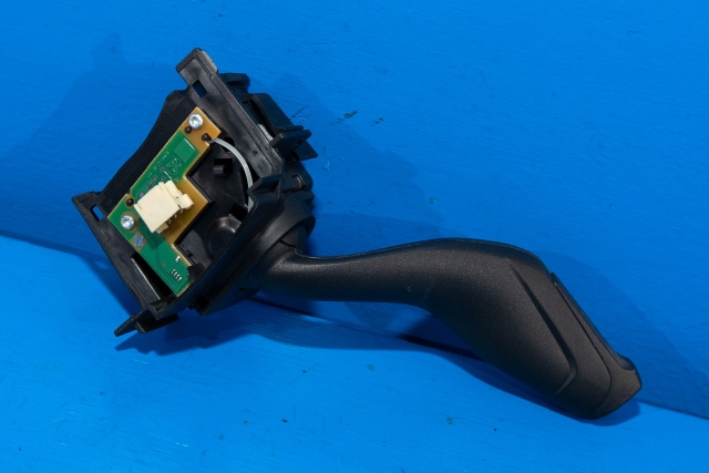 Bryter blink til Ford Transit Connect 2013-2018 Type II, Fase 1  (FORD|CV6T-13335-AE|)