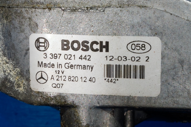 Viskermotor frontrute komplett m/overføring til Mercedes E-Klasse 2009-2013 (Fase 1) (W212) (W212) (BOSCH|1 397 220 666|)