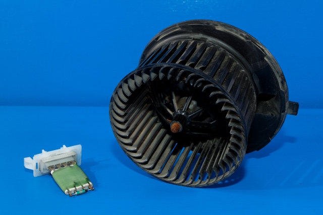 Varmeapparat motor til VW Caddy, 2015-2020 (Type III, Fase 3) (VAG|1K1 819 015 F)