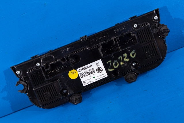 Varmeapparat betjening til Škoda Octavia 2013-2016 (Type III, Fase 1)  (HELLA|5HB 011 282-43|5E0 907 044 M|)