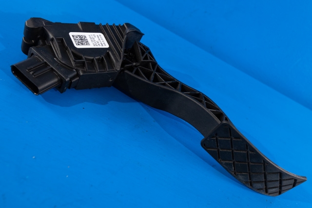 Pedal gass til Škoda Octavia, 2013-2016 (Type III, Fase 1) (HELLA|6PV 010 621-11)