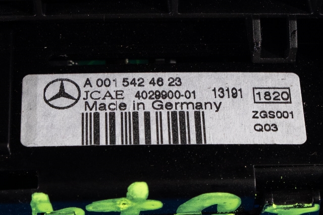 Dashbord diverse til Mercedes E-Klasse 2013-2016 (Fase 2) (W212) (W212) (MERCEDES|A 001 542 46 23|)
