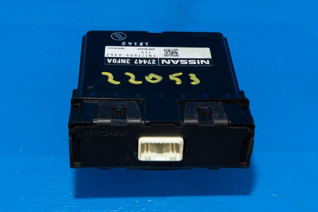 Styreenhet klima/aircondition til Nissan Leaf, 2011-2017 (Type I) (NISSAN|27447-3NF0A)
