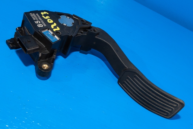 Pedal gass til Nissan Leaf 2011-2017 (Type I) (NISSAN|18002-3RA0A|)