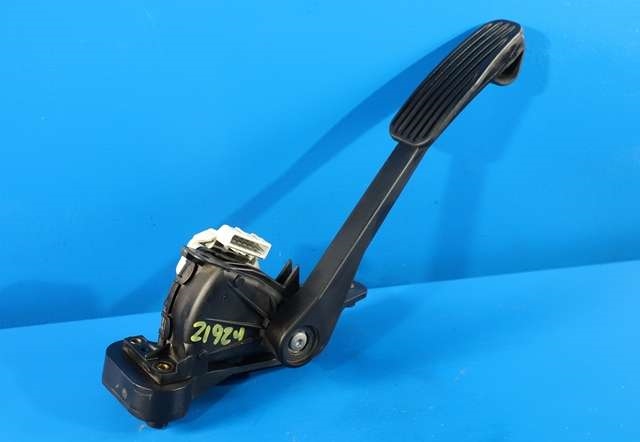 Pedal gass til Volvo XC90 2002-2006 (Type I, Fase 1) (HELLA|6PV 008 537-16|30683520|)
