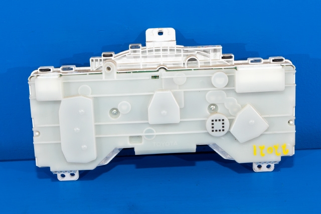 Instrumentpanel til Toyota Hilux 2006-2011 (TOYOTA|83800-0K032|)