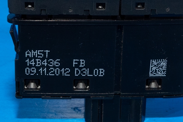 Bryter diverse til Ford Focus 2011-2014 (Type III, Fase 1)  (FORD|AM5T-14B436-FB|)