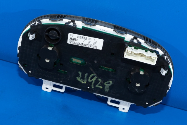 Instrumentpanel til Nissan Qashqai 2007-2010 (Type I, Fase 1) (NISSAN|JD08E|)