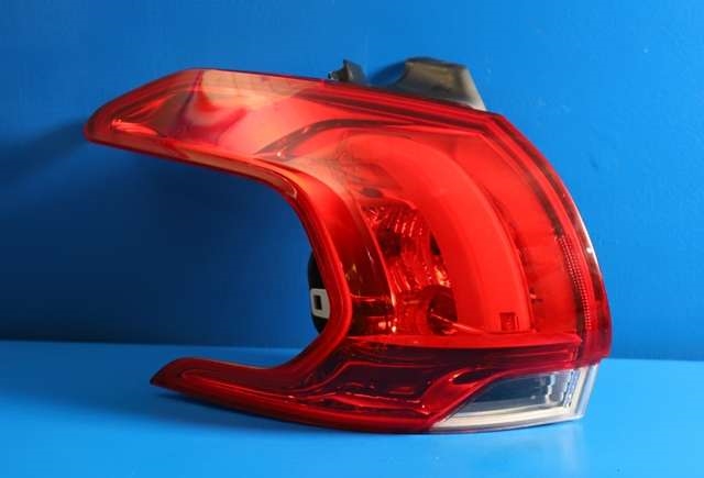 Baklykt venstre ytre til Peugeot 2008 2013-2019 (Type I) (PEUGEOT|96 780742 80|)