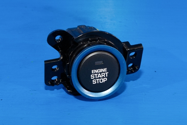 Bryter start/stopp til Hyundai Ioniq Hybrid, 2016-2019 (Fase 1)  (HYUNDAI|95430-G2500)