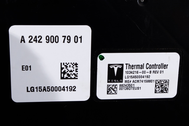 Styreenhet diverse til Mercedes B-Klasse, electric drive 2014-2018 (W242) (W242) (MERCEDES|A 242 900 79 01|1034216-00-B|)