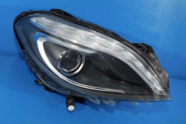 Frontlykt høyre xenon til Mercedes B-Klasse, electric drive, 2014-2018 (W242) (W242) (MERCEDES|A 246 820 72 61)