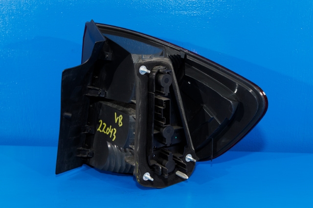 Baklykt venstre ytre til BMW X1 2009-2015 (E84) (E84) (BMW|63.21-2 990 109|)