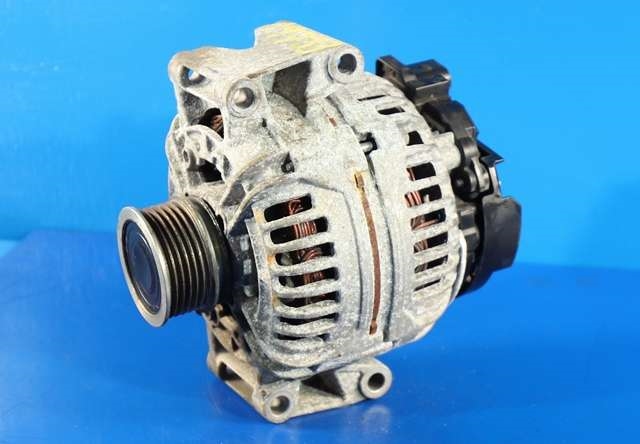 Dynamo til VW Scirocco 2008-2013 (BOSCH|0 124 525 088|06B 903 016 AB. 14 VOLT - 140 AMP|)