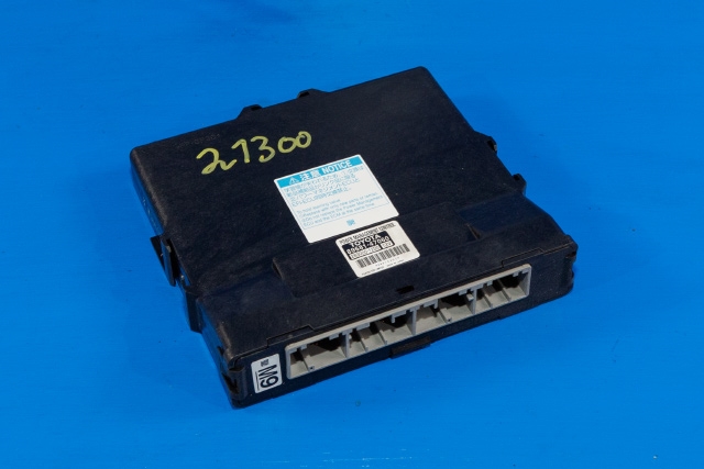 Styreenhet diverse til Toyota Prius, 2009-2016 (Type III) (COMBI) (COMBI) (TOYOTA|89681-47060)
