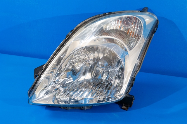Frontlykt venstre halogen til Suzuki Swift, 2005-2010  