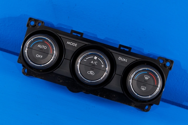 Varmeapparat betjening til Subaru Forester, 2013-2019 (Type IV)  (SUBARU|72311-SG100)