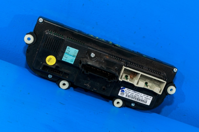Varmeapparat betjening til VW Caddy 2010-2015 (Type III, Fase 2) (HELLA|5HB 009 751-31|7N0 907 426 A|)