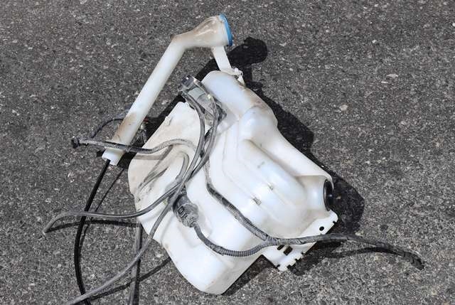 Spylertank foran til Nissan Qashqai 2010-2014 (Type I, Fase 2)  