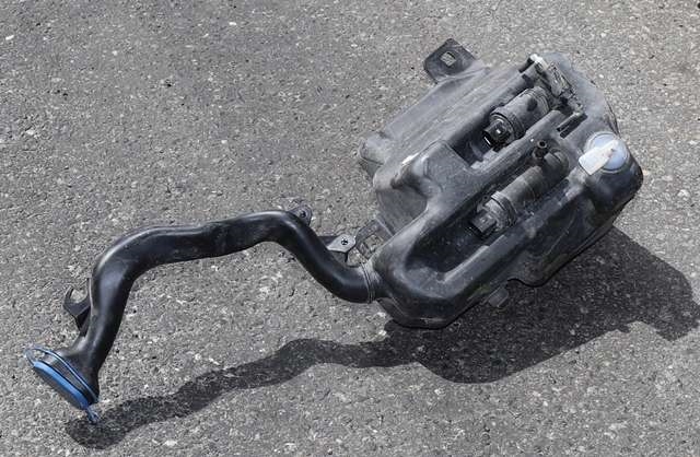 Spylertank foran til Mercedes B-Klasse, electric drive 2014-2018 (W242) (W242) 