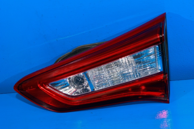Baklykt høyre indre til Toyota Yaris, 2014-2020 (Type III, Fase 2)