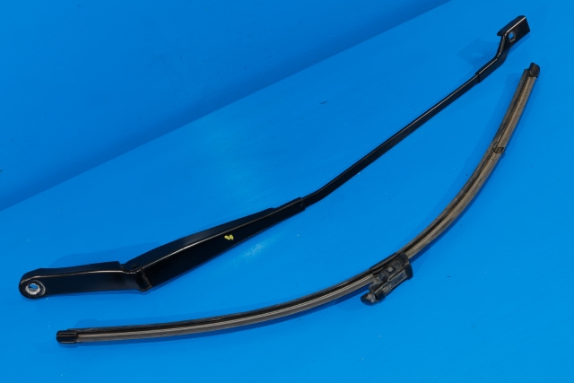 Viskerarm frontrute høyre til Peugeot 508, 2014-2018 (Type I, Fase 2)  (PEUGEOT|96 864377 80)