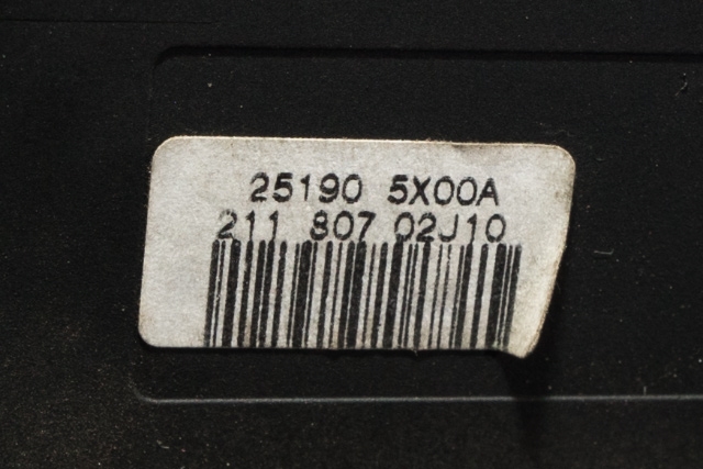 Bryter diverse til Nissan Navara 2010-2015 (Fase 2) (D40) (D40) (NISSAN|25190-5X00A|)
