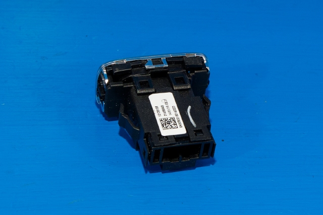 Bryter start/stopp til Volvo V60/V60 CC 2013-2018 (Type I, Fase 2)  (VOLVO|31456645|)