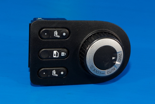 Bryter setevarme til Nissan Qashqai, 2010-2014 (Type I, Fase 2)