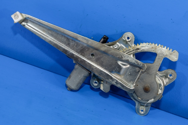 Ruteheis venstre bak til Toyota Urban Cruiser 2009-2014 (DENSO|262100-2331|85710-35180|)